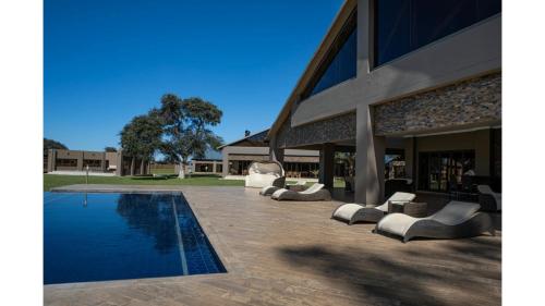 Létesítmények, Sandune Game Lodge in Gobabis