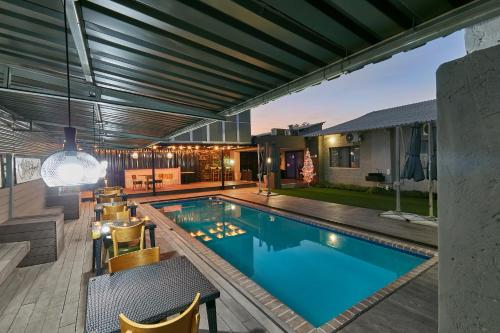 Swimming pool, Phudzi Hotel in Letlhakane