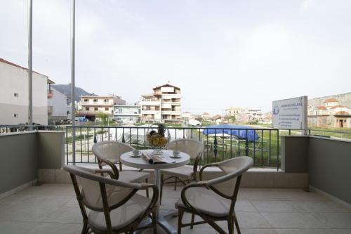 Erkély/terasz, Anemos Villas in Mytikas