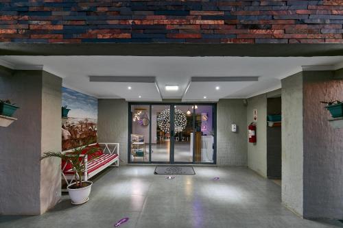 Entrance, Phudzi Hotel in Letlhakane