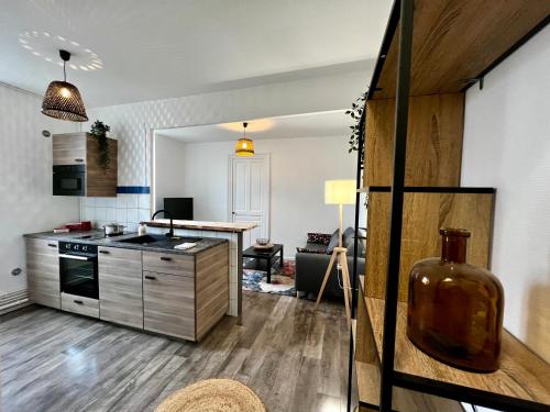 ทางเข้า, Home Sweet Home in โรอัน