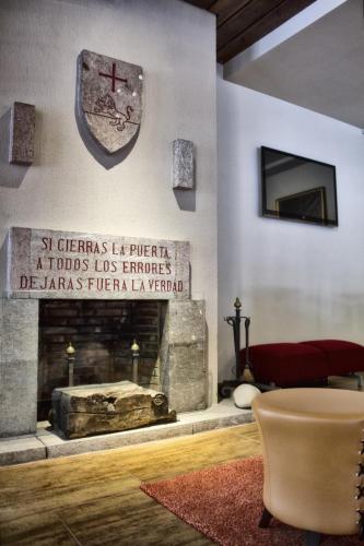 Shared lounge/TV area, Don Paco in Llanes