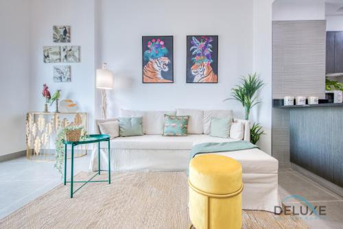 Vibrant 1BR in Bella Rose Al Barsha South by Deluxe Holiday Homes, Dubai