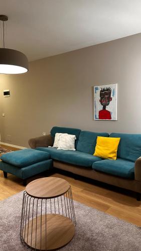 One-Bedroom Apartment image 10