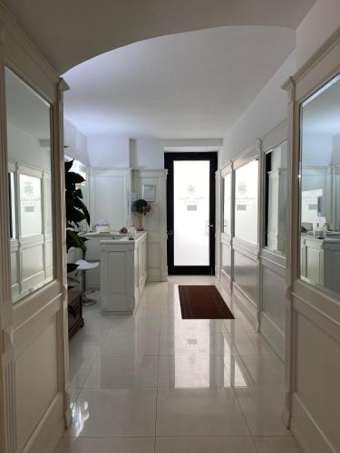 Lobby, Palazzo Mongio Suites and Apartments in Gallipoli