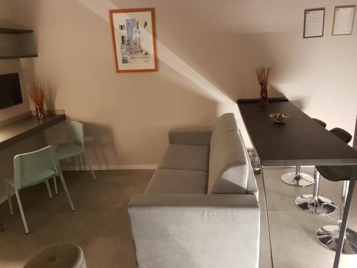 Your Home in Naples - main image