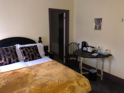 THE KINGS ARMS INN 2