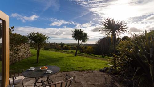 BADGERS HOLLOW BADGERS HOLLOW