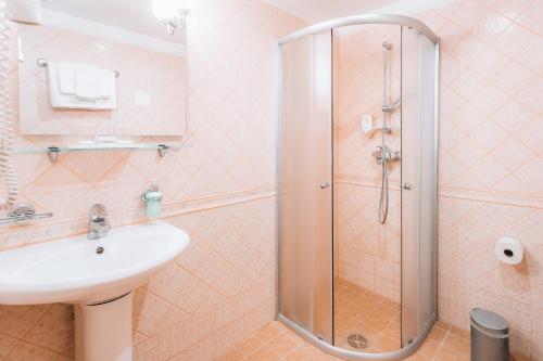Arensburg Boutique Hotel & Spa - image 8