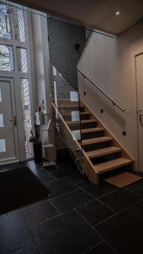 Le 24 Hotel - image 2