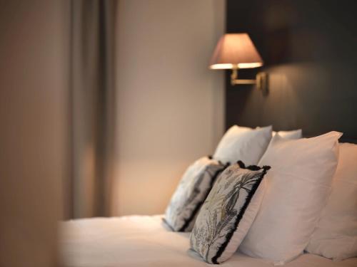 Le 24 Hotel - image 8