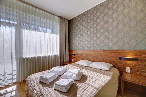 1 double bed, 1 sofa bed