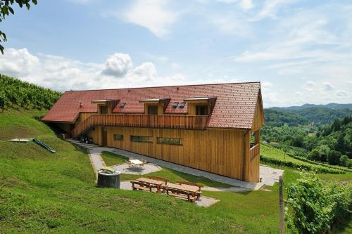 Wine & Tourisam Valdhuber Apartments - image 4