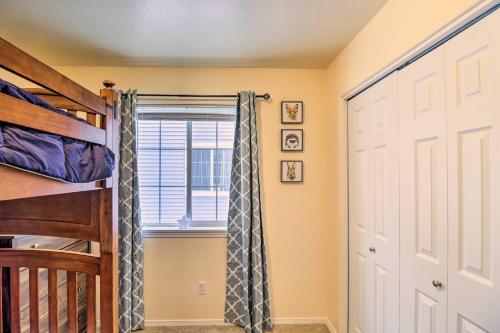 Family-Friendly Columbia Falls Townhome with Views!