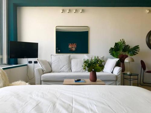 Central studio loft w great view, Genova (foto 7)