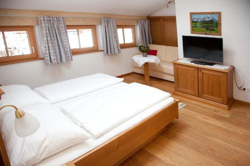 Two-Bedroom Apartment with Balcony