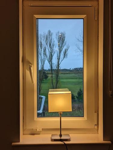 Beautiful 2 bedroom flat overlooking golf course in Carnoustie