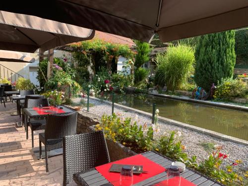 Logis Hotel Restaurant Le Moulin de la Coudre - 편의 시설/서비스