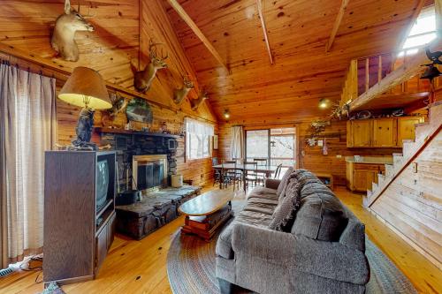 Charlies Ol Fishing Cabin in Eureka Springs, USA
