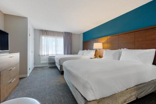 Staybridge Suites Orlando Royale Parc Suites, an IHG Hotel