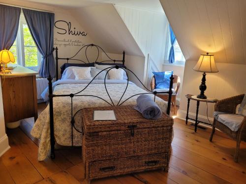 Maison familiale avec spa et accès au fleuve (Maison familiale avec spa et acces au fleuve) in Beaumont (QC)