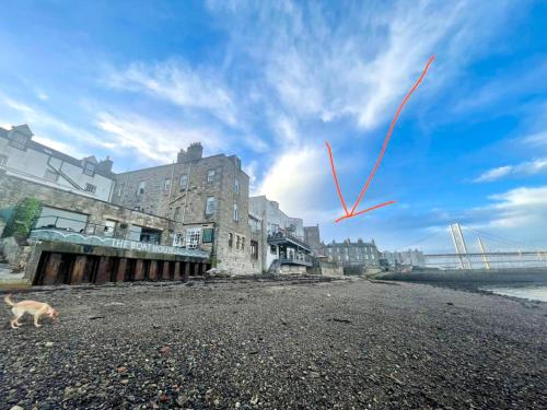 Nearby attraction, Stunning Loft Apartment South Queensferry High St Bridge Views! in Queensferry