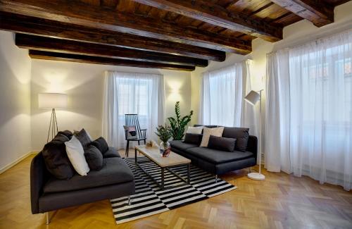 Executive One-Bedroom Apartment image 8