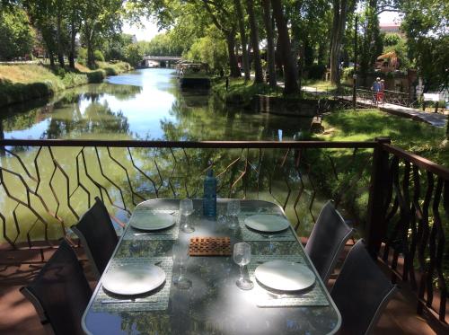 Péniche Kairos - Havre de paix sur Canal du midi - Hôtel - Toulouse