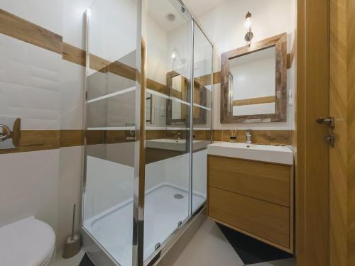 Four-Bedroom House image 4