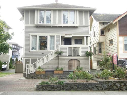 Fisher House Victoria Bed and Breakfast in Victoria, Kanada