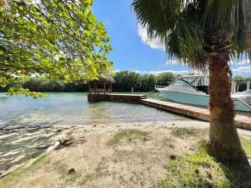 Lagoon Front Villas Cancun