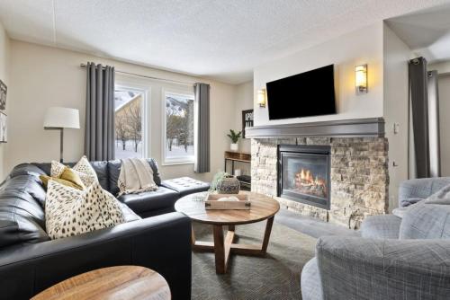 Blue Mountain Chalet Condo with Amazing Location - Blue Mountains