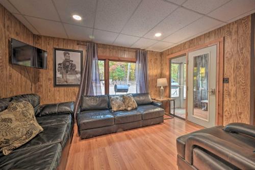 James West Apt with 50 Acres - Near Raystown Lake in Huntingdon, USA