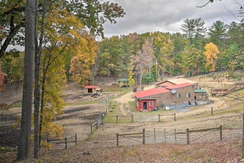 Ranch Apt with 50 Acres - Minutes to Raystown Lake! - image 11