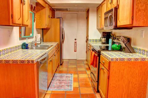 Beautiful Santa Fe residence blocks from the plaza and close to ski basin in Santa Fe, USA
