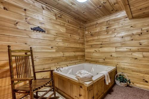 MYSTIC MOUNTAIN - GREAT LOCATION! CLOSE TO ALL THE ACTION! cabin - image 3