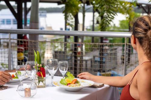 Restoranas, SAS CLP - La Marina in Kuru