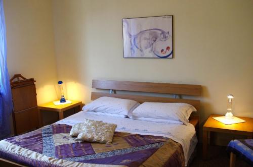 2 bedrooms, 3 beds