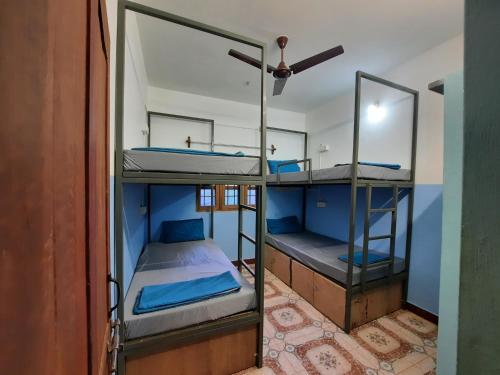 1 twin bed