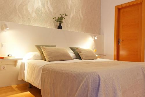 One-Bedroom Apartment - Ground Floor image 6