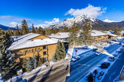 Banff Park Lodge