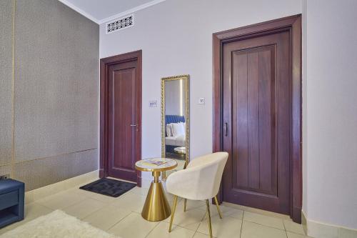 Golden homes Burj khalifa view Yansoon 1BR heart & Soul old town Beside Dubai mall Burjh Khalifa, Dubái (foto 9)