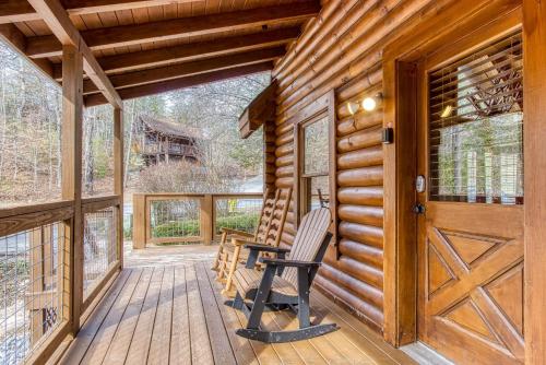 ER45 - Tin Pan Alley - Great location Just across from swimming pool! cabin - image 2