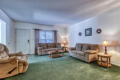 Colonial Crest 110 - Great location! - You can walk to town! condo - image 12
