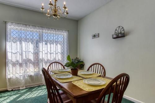 Colonial Crest 110 - Great location! - You can walk to town! condo - image 10