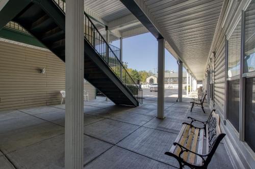 Colonial Crest 110 - Great location! - You can walk to town! condo - image 3