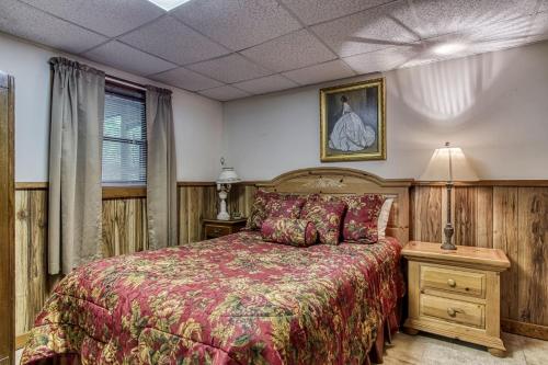 Two-Bedroom House image 10