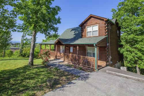 Two-Bedroom House room in Bear Hugs - Great Cabin! cabin