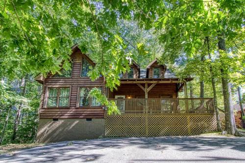 Whispering Oaks - Private Pigeon Forge Getaway,,,Close to Tanger Outlet Shopping cabin