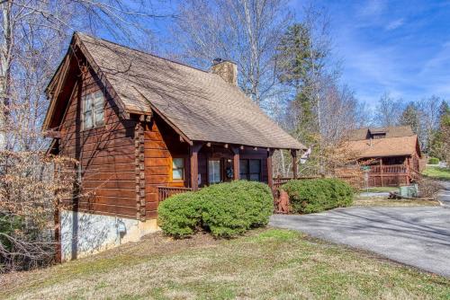 ER83 - Savage Loft - Your Close to the Action Cabin Getaway cabin, Pigeon Forge (photo 2)